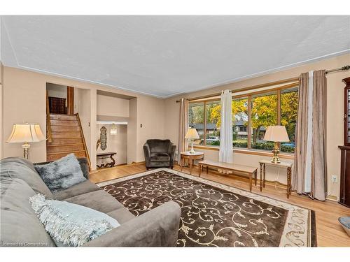 5383 Clive Crescent, Burlington, ON - Indoor Photo Showing Living Room With Fireplace