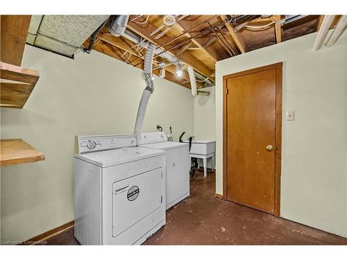 5383 Clive Crescent, Burlington, ON - Indoor Photo Showing Laundry Room