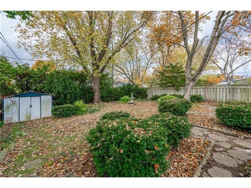 5383 Clive Crescent, Burlington, ON - Outdoor With Backyard