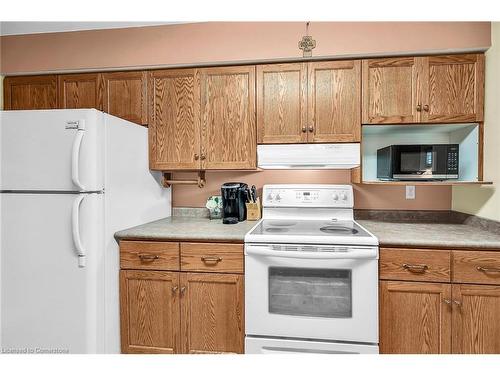 212-317 Lock Street W, Dunnville, ON - Indoor Photo Showing Kitchen