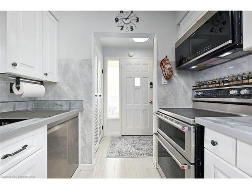 511 Stone Church Road W, Hamilton, ON - Indoor Photo Showing Kitchen