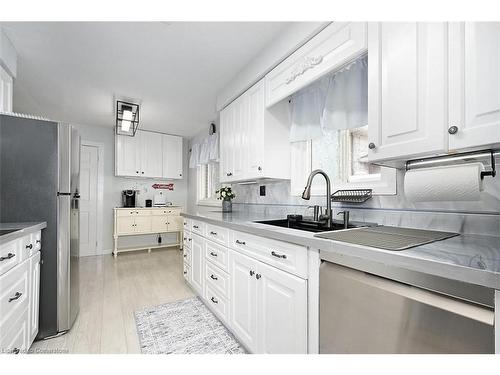 511 Stone Church Road W, Hamilton, ON - Indoor Photo Showing Kitchen