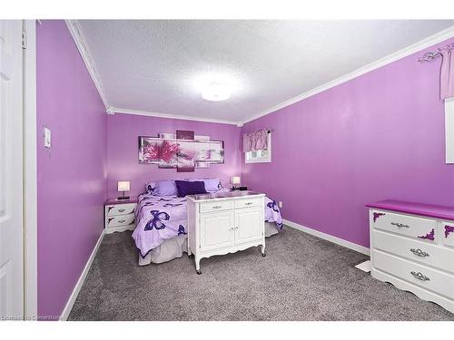 511 Stone Church Road W, Hamilton, ON - Indoor Photo Showing Bedroom