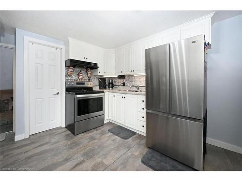 511 Stone Church Road W, Hamilton, ON - Indoor Photo Showing Kitchen