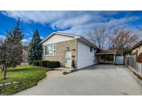 582 Chamberlain Road, Burlington, ON - Outdoor