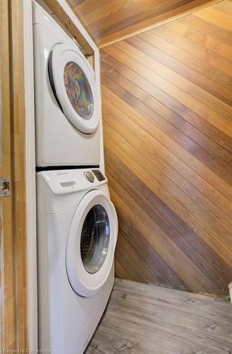 582 Chamberlain Road, Burlington, ON - Indoor Photo Showing Laundry Room