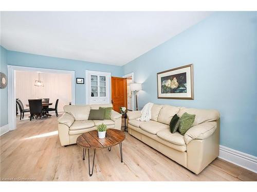 1396 Progreston Road, Carlisle, ON - Indoor Photo Showing Living Room