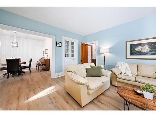 1396 Progreston Road, Carlisle, ON - Indoor Photo Showing Living Room