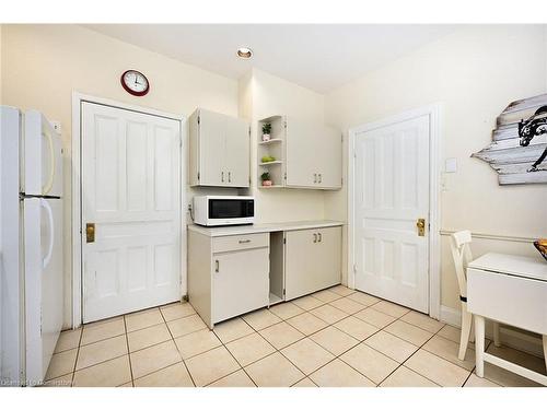 1396 Progreston Road, Carlisle, ON - Indoor Photo Showing Kitchen