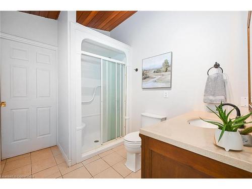 1396 Progreston Road, Carlisle, ON - Indoor Photo Showing Bathroom