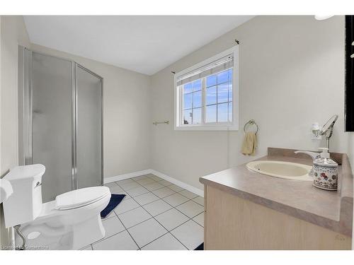 23 Argyle Avenue, Hamilton, ON - Indoor Photo Showing Bathroom