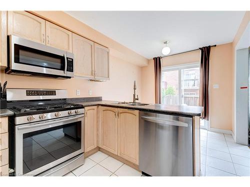 120 Peachwood Crescent, Stoney Creek, ON - Indoor Photo Showing Kitchen With Double Sink