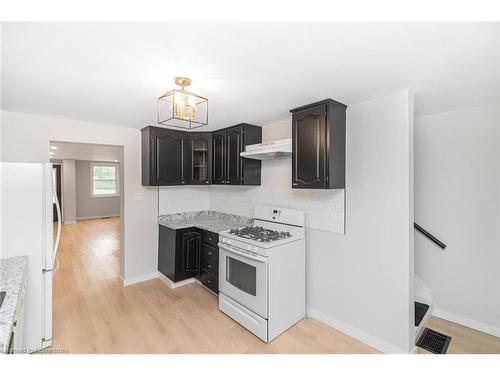 583 John Street N, Hamilton, ON - Indoor Photo Showing Kitchen