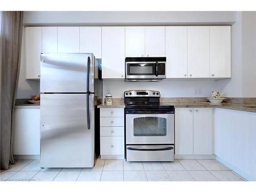 971 Reimer Common, Burlington, ON - Indoor Photo Showing Kitchen