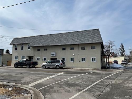 418 Chestnut Street, Dunnville, ON 