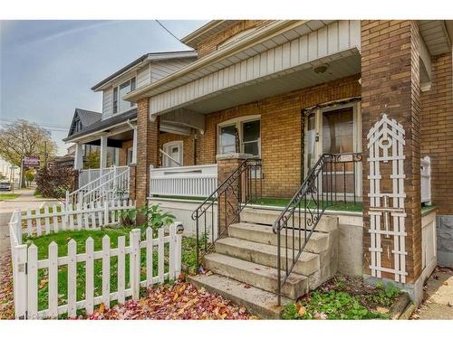 982 King Street E, Hamilton, ON - Outdoor With Deck Patio Veranda