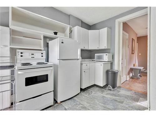 304 Emerald Street N, Hamilton, ON - Indoor Photo Showing Kitchen