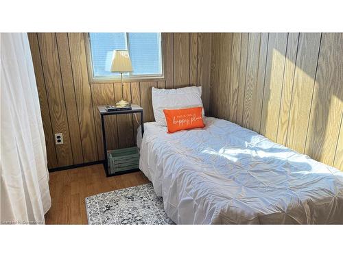 16-43969 Highway 3, Wainfleet, ON - Indoor Photo Showing Bedroom