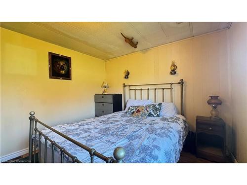 16-43969 Highway 3, Wainfleet, ON - Indoor Photo Showing Bedroom