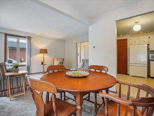 51 Loraine Drive, St. Catharines, ON - Indoor Photo Showing Dining Room