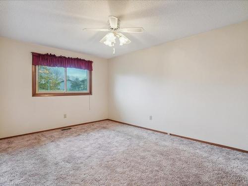 51 Loraine Drive, St. Catharines, ON - Indoor Photo Showing Other Room