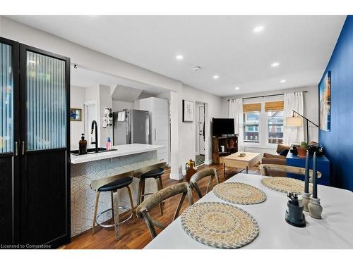 163 Cameron Avenue N, Hamilton, ON - Indoor Photo Showing Dining Room