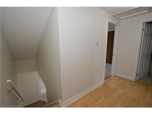 53-2185 Fairchild Boulevard, Burlington, ON - Indoor Photo Showing Other Room