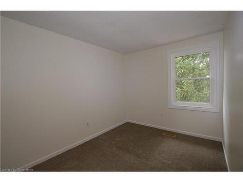 53-2185 Fairchild Boulevard, Burlington, ON - Indoor Photo Showing Other Room