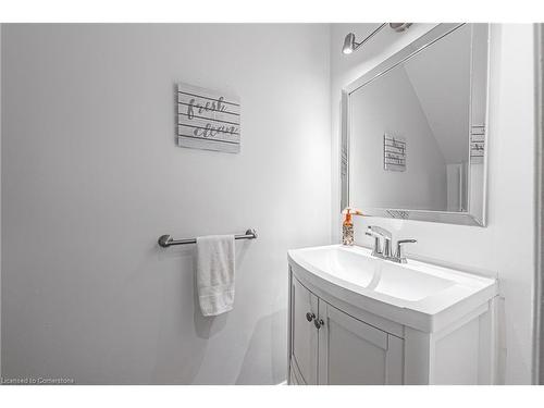 26-1155 Paramount Drive, Stoney Creek, ON - Indoor Photo Showing Bathroom