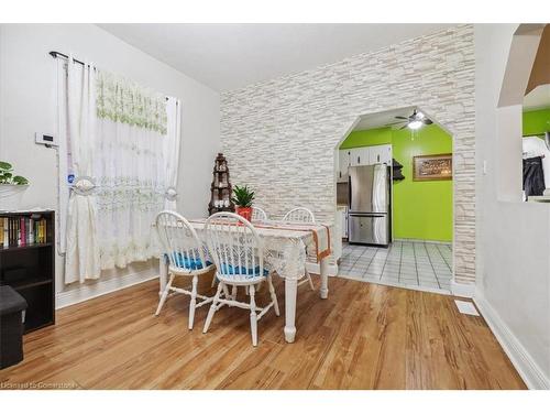 63 Clyde Street, Hamilton, ON - Indoor Photo Showing Dining Room