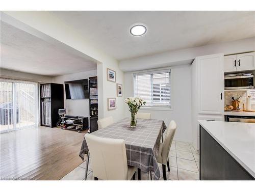 45 Critcher Avenue, Cambridge, ON - Indoor Photo Showing Dining Room