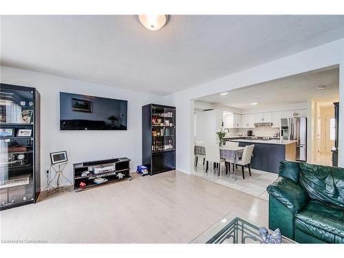 45 Critcher Avenue, Cambridge, ON - Indoor Photo Showing Living Room