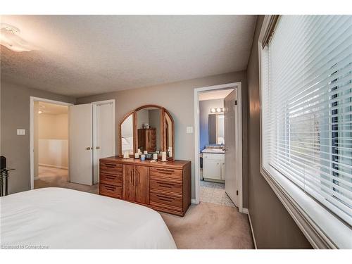 45 Critcher Avenue, Cambridge, ON - Indoor Photo Showing Bedroom