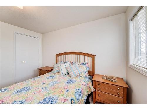 45 Critcher Avenue, Cambridge, ON - Indoor Photo Showing Bedroom