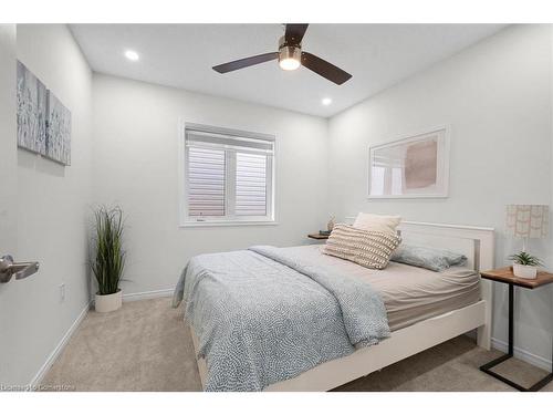 157 Cactus Crescent, Stoney Creek, ON - Indoor Photo Showing Bedroom