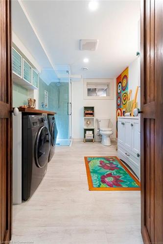 142 Pearl Street S, Hamilton, ON - Indoor Photo Showing Laundry Room