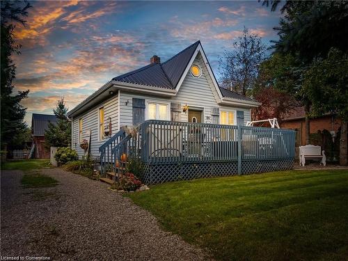 84 Garden Avenue, Brantford, ON - Outdoor With Deck Patio Veranda