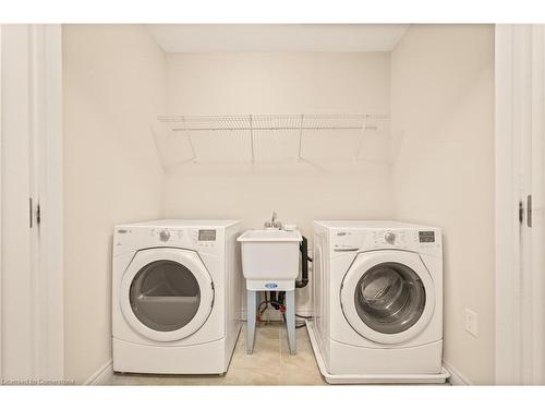 33-6 Chestnut Drive, Grimsby, ON - Indoor Photo Showing Laundry Room