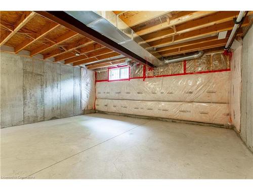 33-6 Chestnut Drive, Grimsby, ON - Indoor Photo Showing Basement