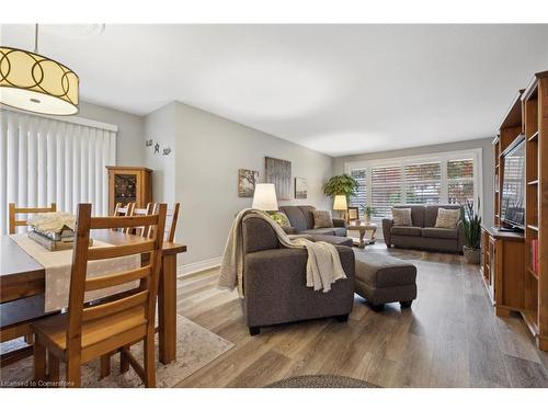 93 Willowridge Road, Etobicoke, ON - Indoor Photo Showing Living Room