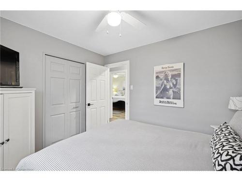 93 Willowridge Road, Etobicoke, ON - Indoor Photo Showing Bedroom