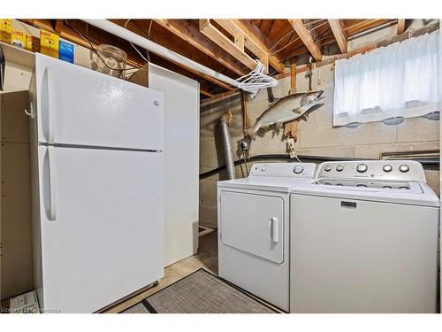 93 Willowridge Road, Etobicoke, ON - Indoor Photo Showing Laundry Room