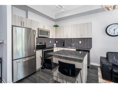 113-1284 Guelph Line, Burlington, ON - Indoor Photo Showing Kitchen