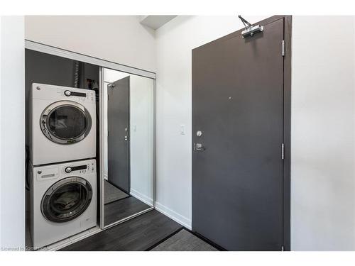 113-1284 Guelph Line, Burlington, ON - Indoor Photo Showing Laundry Room