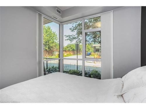 113-1284 Guelph Line, Burlington, ON - Indoor Photo Showing Bedroom