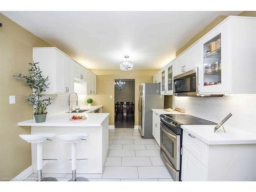 88-2701 Aquitaine Avenue, Mississauga, ON - Indoor Photo Showing Kitchen With Upgraded Kitchen