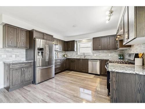 4939 Homestead Drive, Beamsville, ON - Indoor Photo Showing Kitchen With Upgraded Kitchen