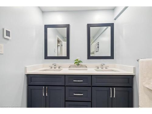 4939 Homestead Drive, Beamsville, ON - Indoor Photo Showing Bathroom