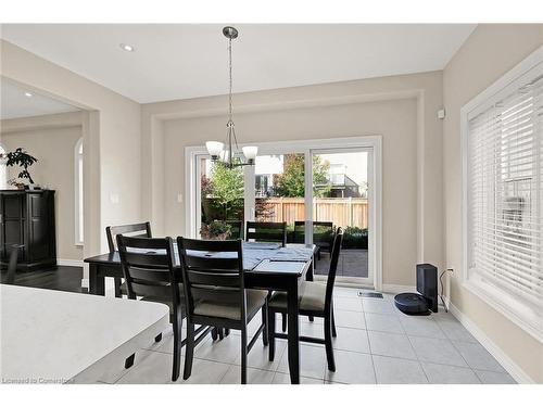 229 John Frederick Drive, Ancaster, ON - Indoor Photo Showing Dining Room