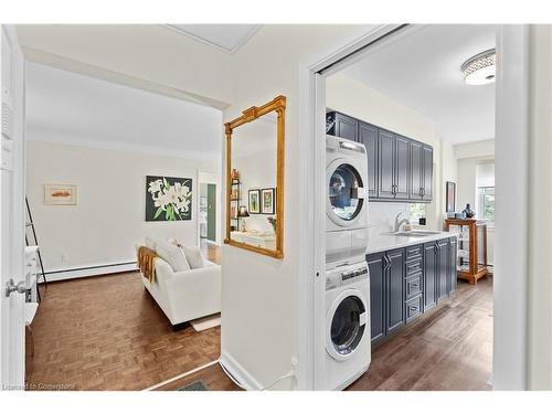 1-245 Bay Street S, Hamilton, ON - Indoor Photo Showing Laundry Room